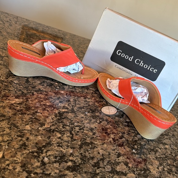 Good Choice Genelle wedge coral sandal NIB 7 - Picture 5 of 9